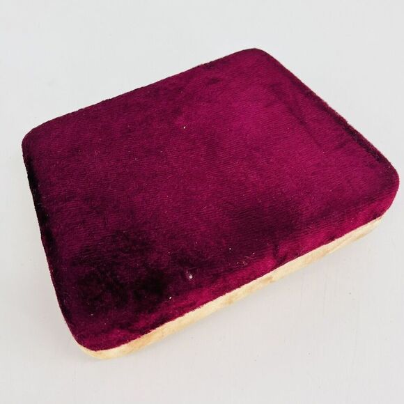 Vintage Velvet Jewelry Box Windsor Comet Starburst Two Tone Flip Open Cream Red - Picture 12 of 14